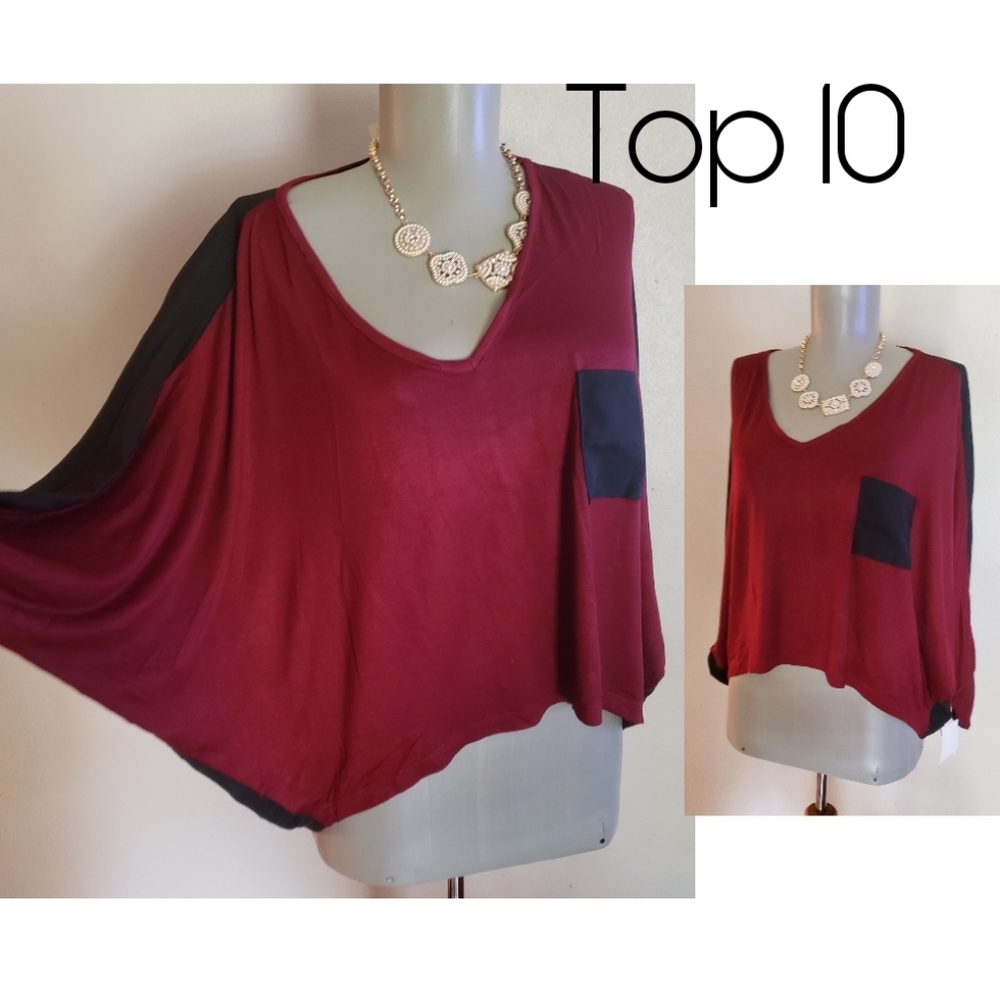 Top 10 batwing crop top. Sz sm